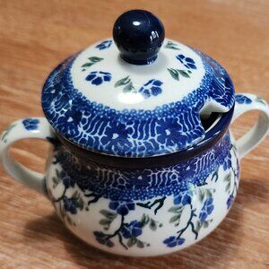 Polish Pottery Sugar Bowl with Lid in Ivy design
